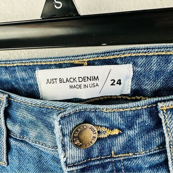 Just Black Denim Distressed Straight Fray Hem Size 24 - Picture 2 of 5